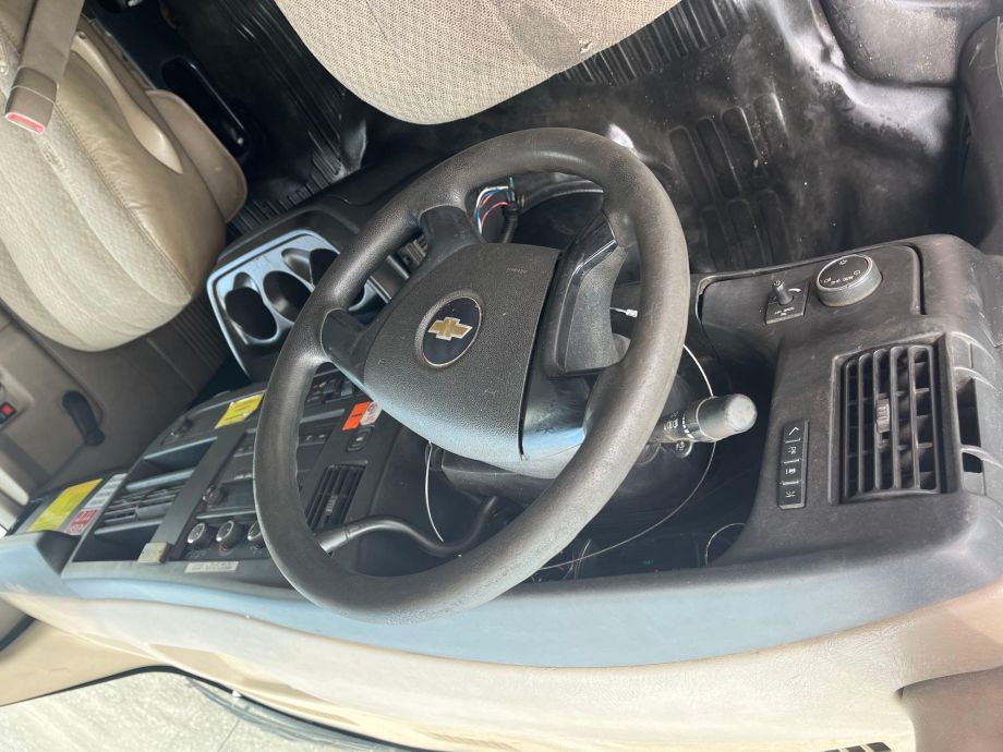 Image for 2009 Chevrolet Express 3500 S/A Mobile Office/ Workshop Truck Low Miles 166,637