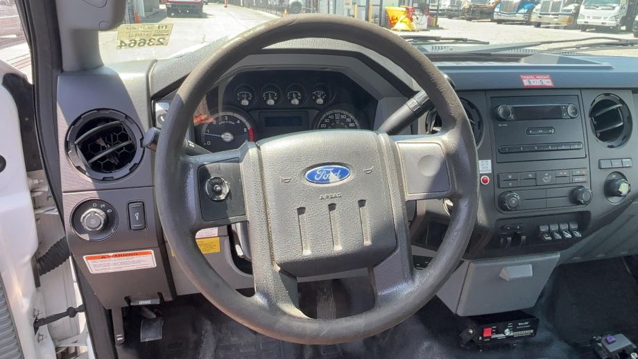 Image for 2013 Ford F550 XL Super Duty 37.5’ Fleet-Ready Bucket Truck
