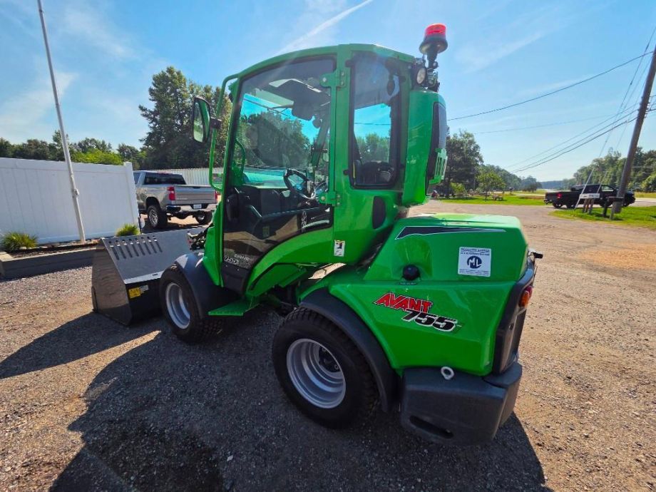 Image for 2023 Avant 755GT Wheel Loader, Like New-Only 81 Actual Hours!, Bucket & Forks