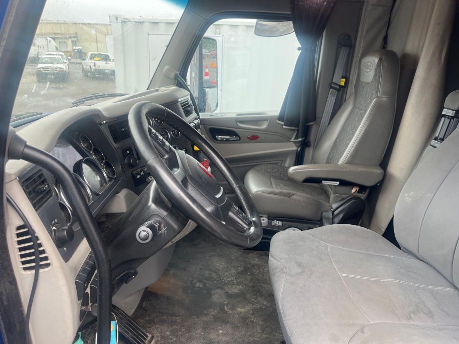 Image for 2020 Peterbilt 579 T/A Sleeper Cab Road Tractor
