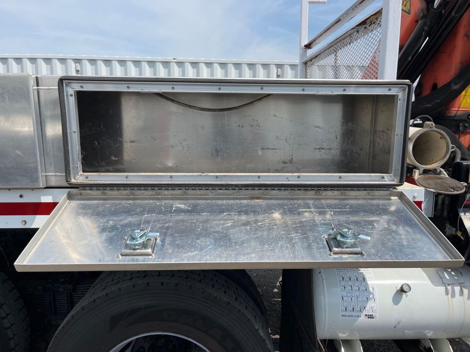 Image for 2010 Freightliner M2 106 XCab Service Body Palfinger Crane