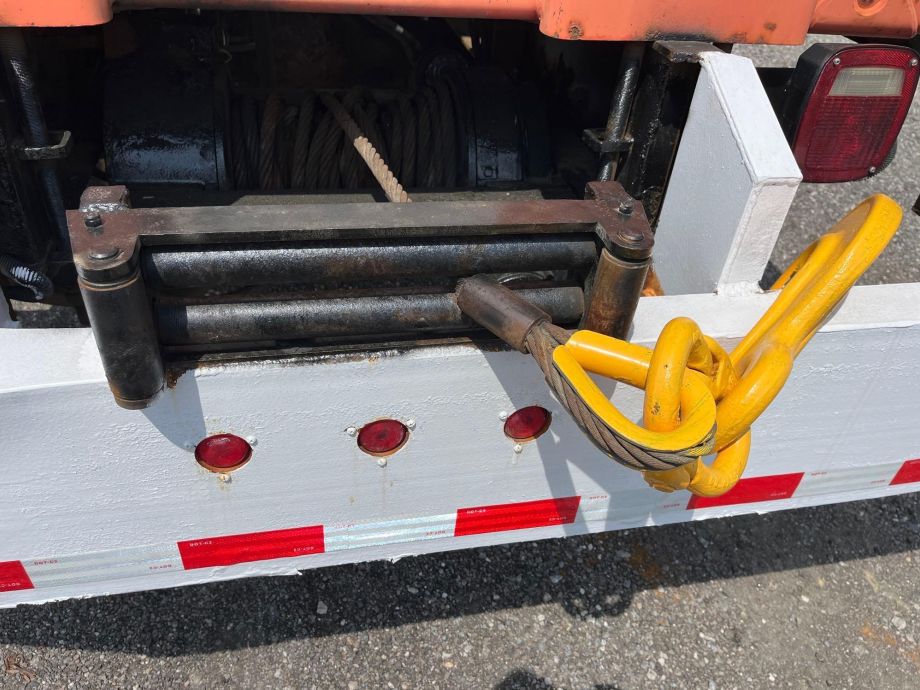 Image for 2010 Freightliner M2 106 XCab Service Body Palfinger Crane