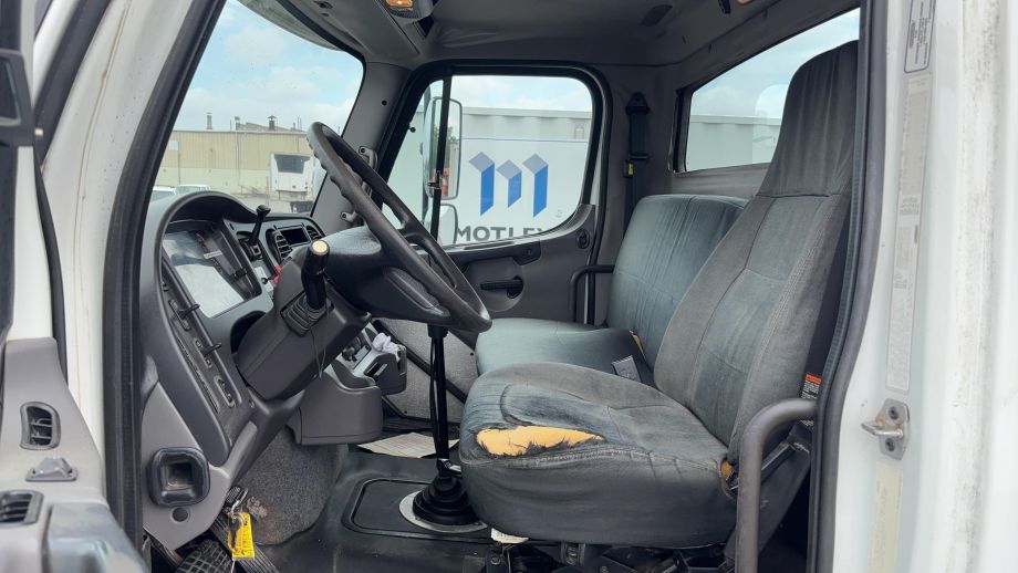 Image for 2012 Freightliner Business Class M2 T/A Knuckle Boom Road Tractor
