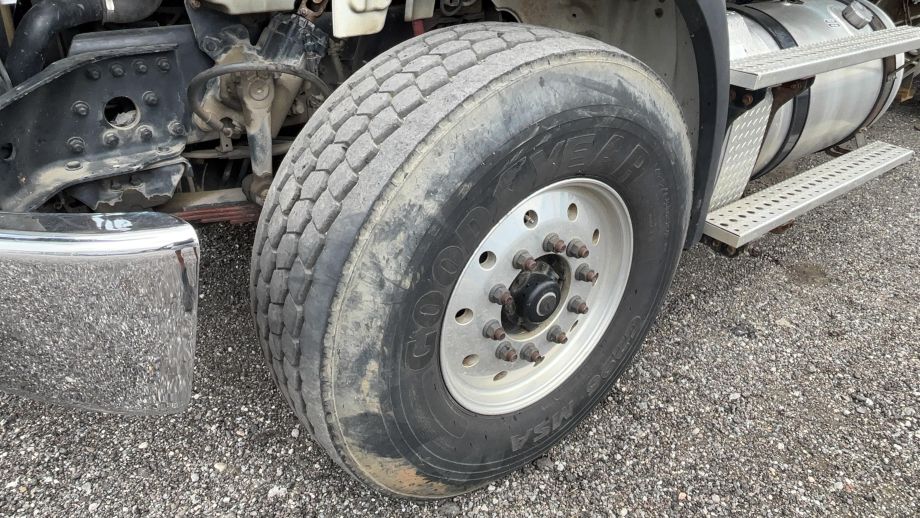 Image for 2012 Freightliner Business Class M2 T/A Knuckle Boom Road Tractor