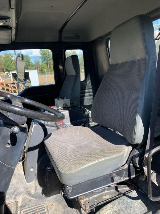 Image for 2000 GMC T8500 CDI 3-Kettle Thermoplastic Striping Truck Low Miles 47,356