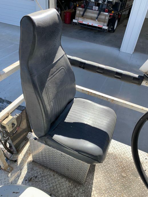 Image for 2000 GMC T8500 CDI 3-Kettle Thermoplastic Striping Truck Low Miles 47,356