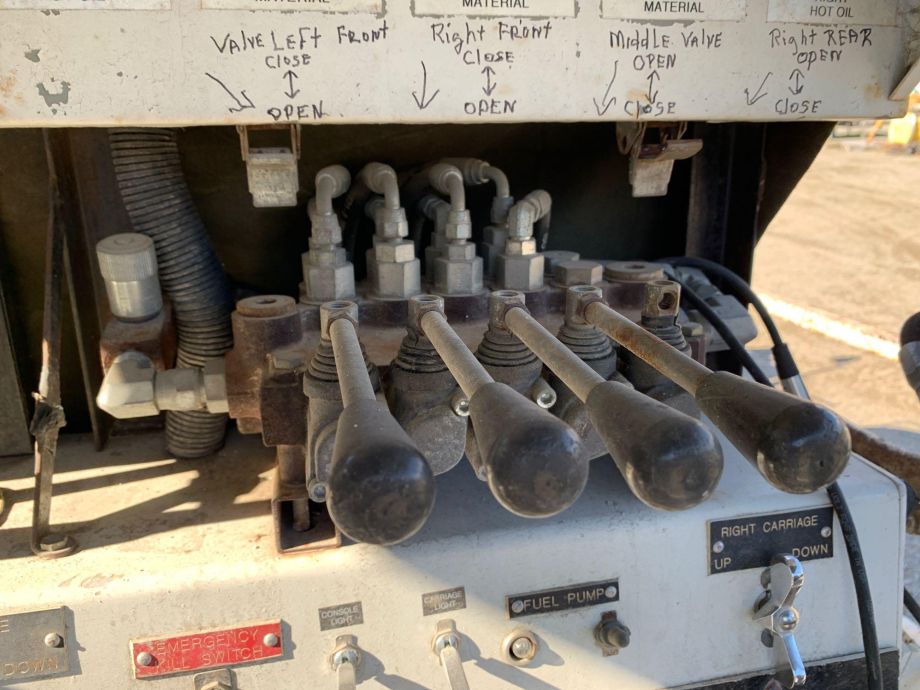 Image for 2000 GMC T8500 CDI 3-Kettle Thermoplastic Striping Truck Low Miles 47,356