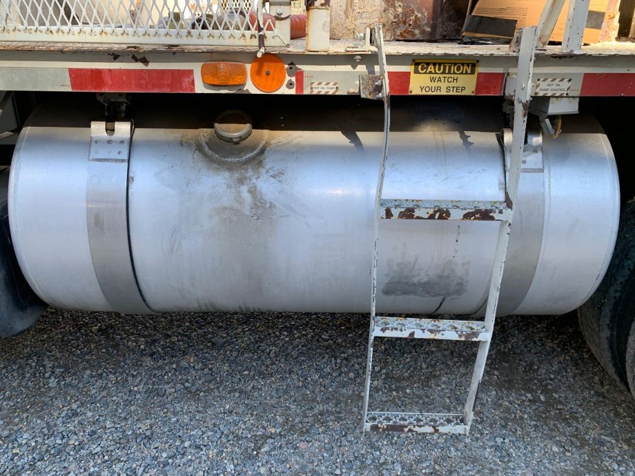 Image for 2000 GMC T8500 CDI 3-Kettle Thermoplastic Striping Truck Low Miles 47,356