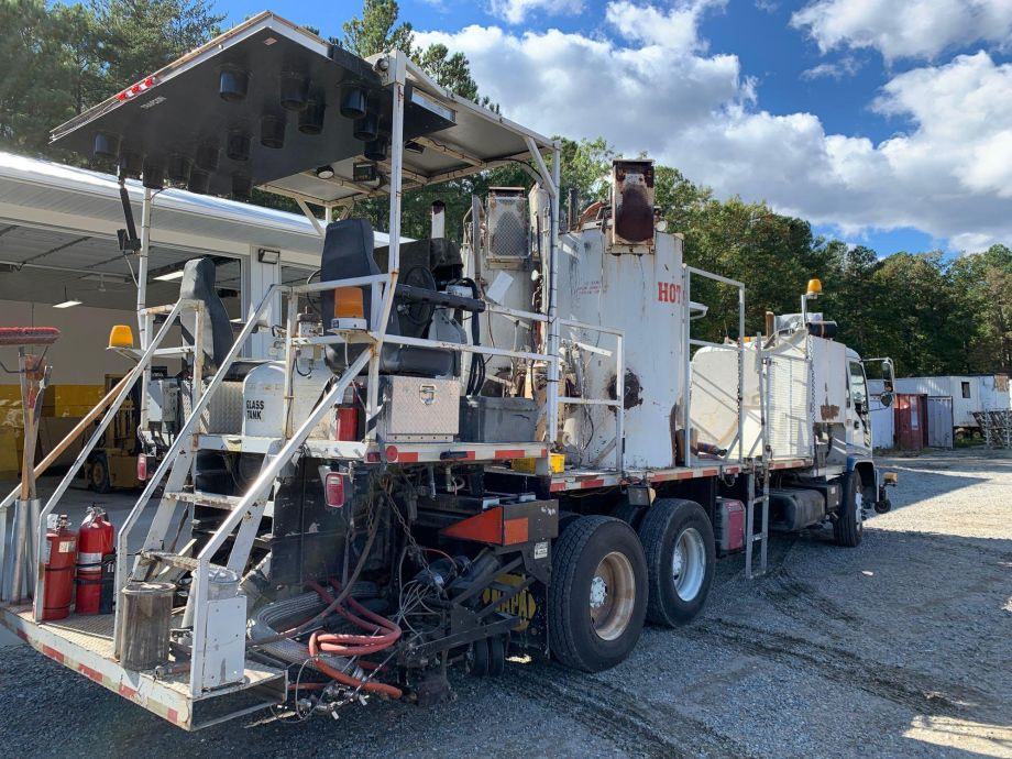 Image for 2000 GMC T8500 CDI 3-Kettle Thermoplastic Striping Truck Low Miles 47,356