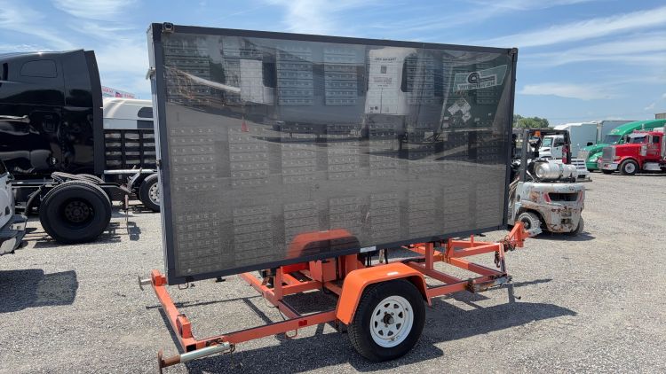 Image for Wanco Solar-Powered Traffic Control & Public Safety Sign