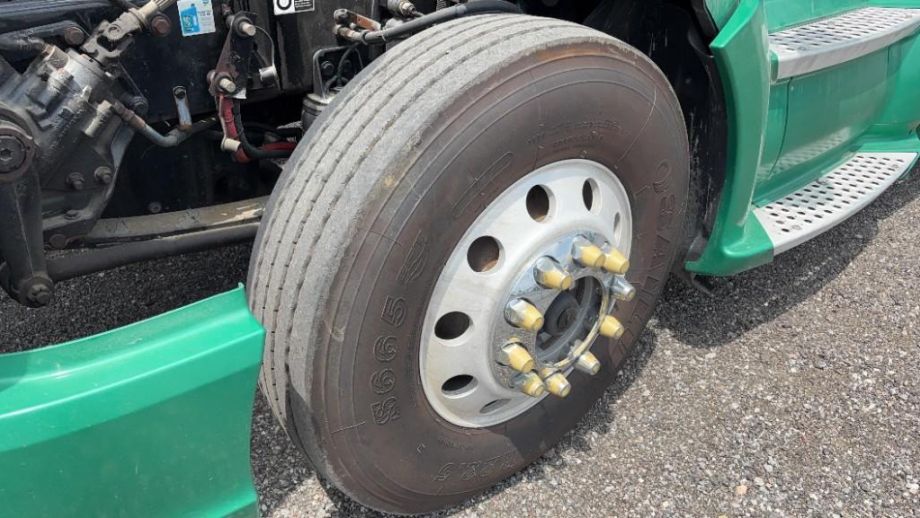 Image for 2015 Kenworth T880 T/A Heavy-Duty Sleeper Cab Road Tractor