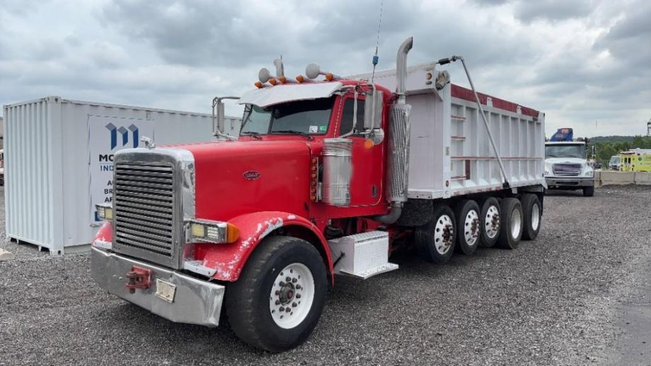 Image for 2005 Peterbilt 378 XL Heavy-Duty 16’ Quint-Axle Dump Truck