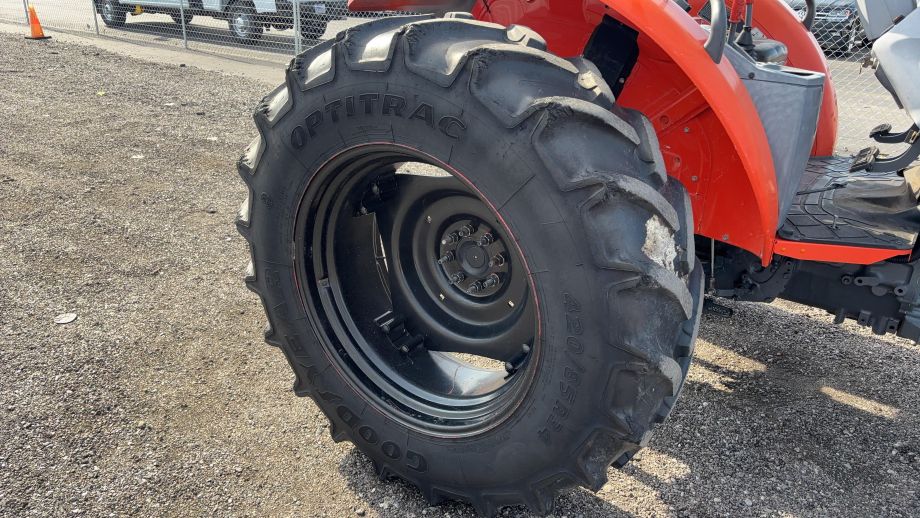 Image for Kubota M5-091D Utility Work-Ready Agricultural Tractor Low Hours 2,586