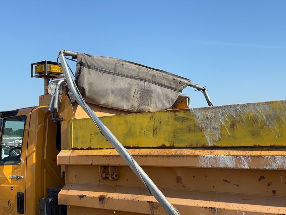 Image for 2014 International 7500 15’ Tri-Axle Dump Truck Diesel Engine