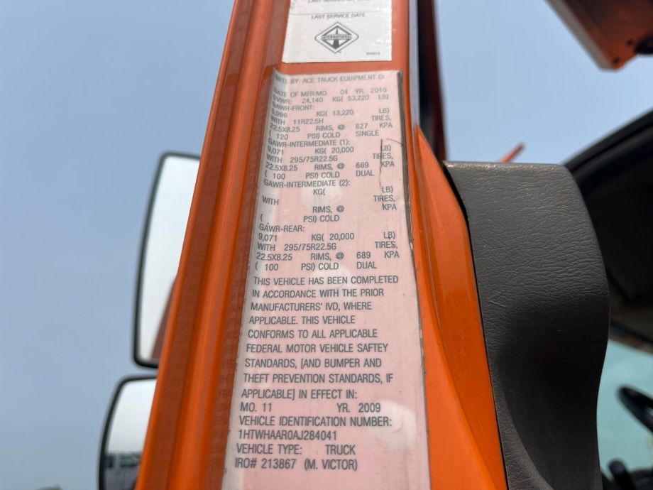 Image for 2010 International WorkStar 7400 14’ Tri-Axle Dump Truck
