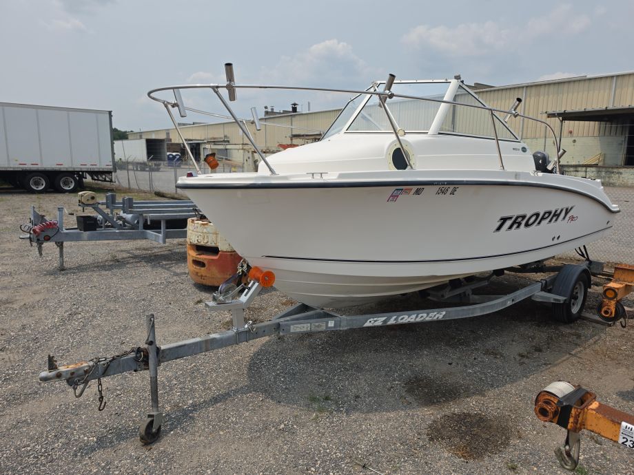 Image for 2009 Suzuki 4-Stroke Outboard Trophy Boat W/ S/A Mount