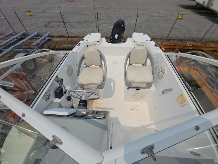 Image for 2009 Suzuki 4-Stroke Outboard Trophy Boat W/ S/A Mount