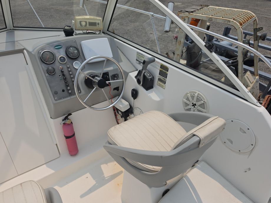 Image for 2009 Suzuki 4-Stroke Outboard Trophy Boat W/ S/A Mount