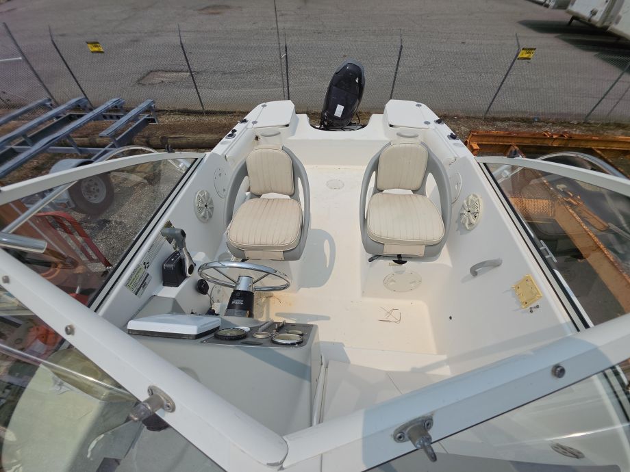 Image for 2009 Suzuki 4-Stroke Outboard Trophy Boat W/ S/A Mount