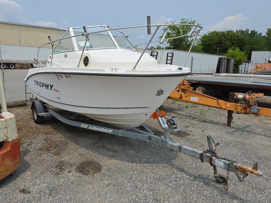 Image for 2009 Suzuki 4-Stroke Outboard Trophy Boat W/ S/A Mount