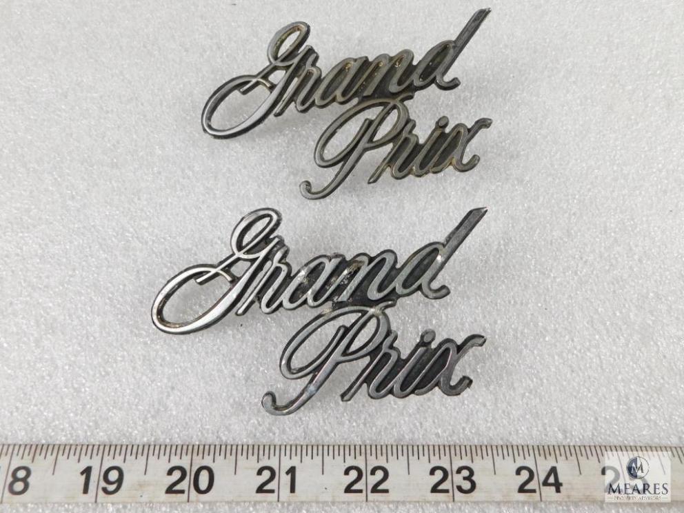 Image for Vintage Car Collectors Emblems & Hood Ornaments