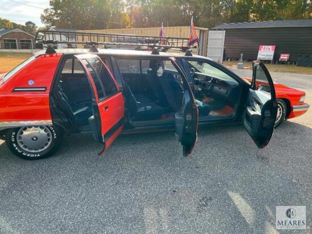 Image for Clemson Tiger Roadmaster Limited Limousine