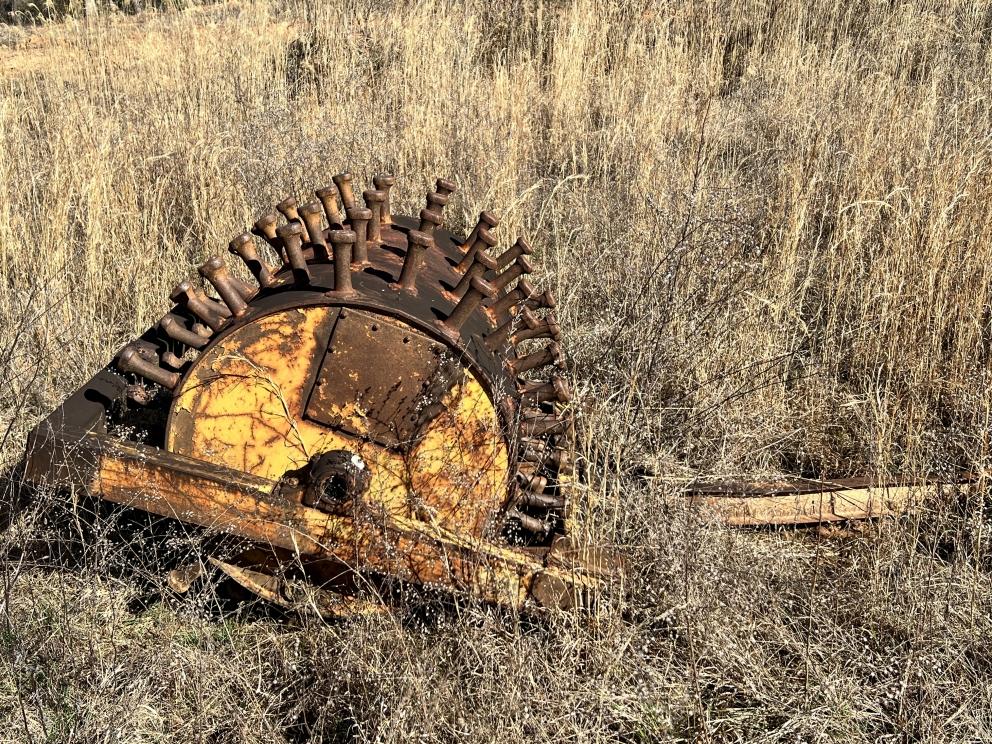 Image for Equipment for the Estate of Robert Mayhew (24-34)