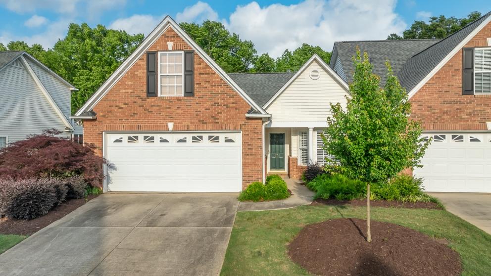 Image for Auction: 206 Boothbay Court, Simpsonville, SC 2BR/2BA Townhome (24-32)