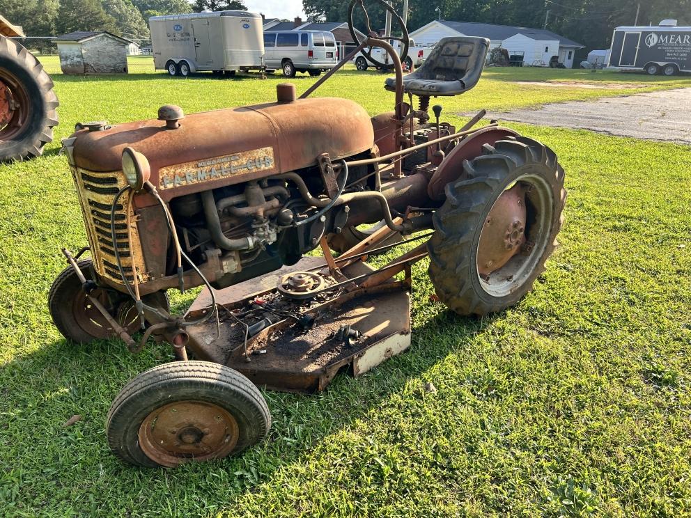 Image for Barn Find Tractor Auction! (24-54)