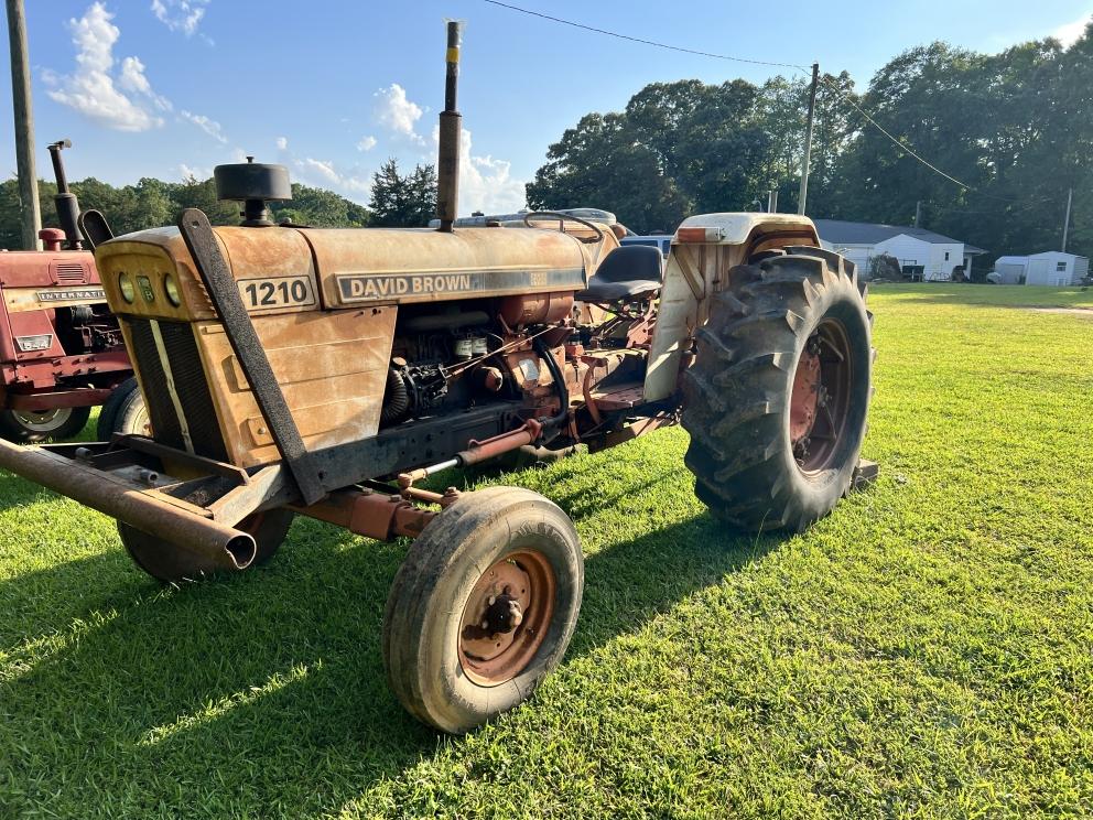Image for Barn Find Tractor Auction! (24-54)