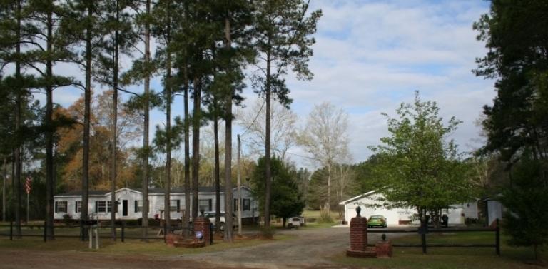 1.main house and garage  (640x314)