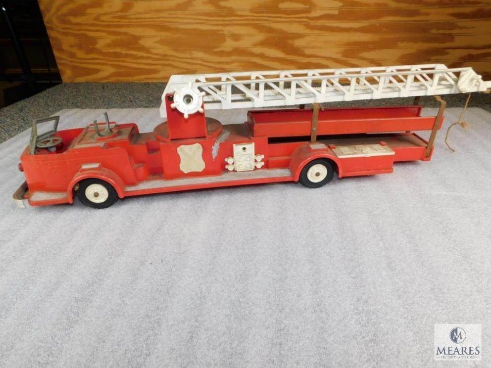 Image for Vintage Toy Collection Trains, Cars, & Games