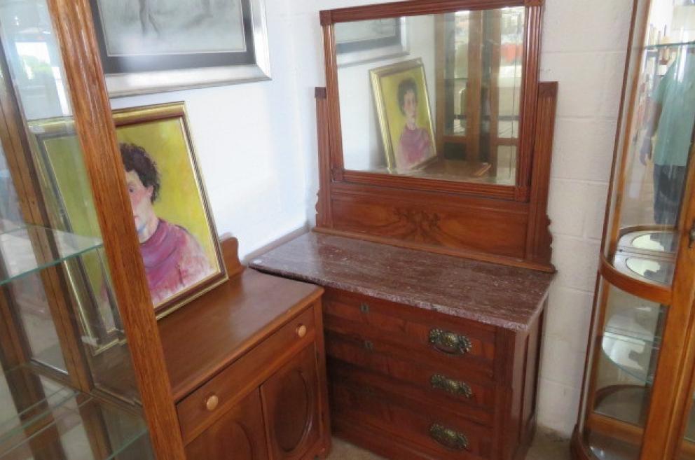 Image for Household and Collectibles