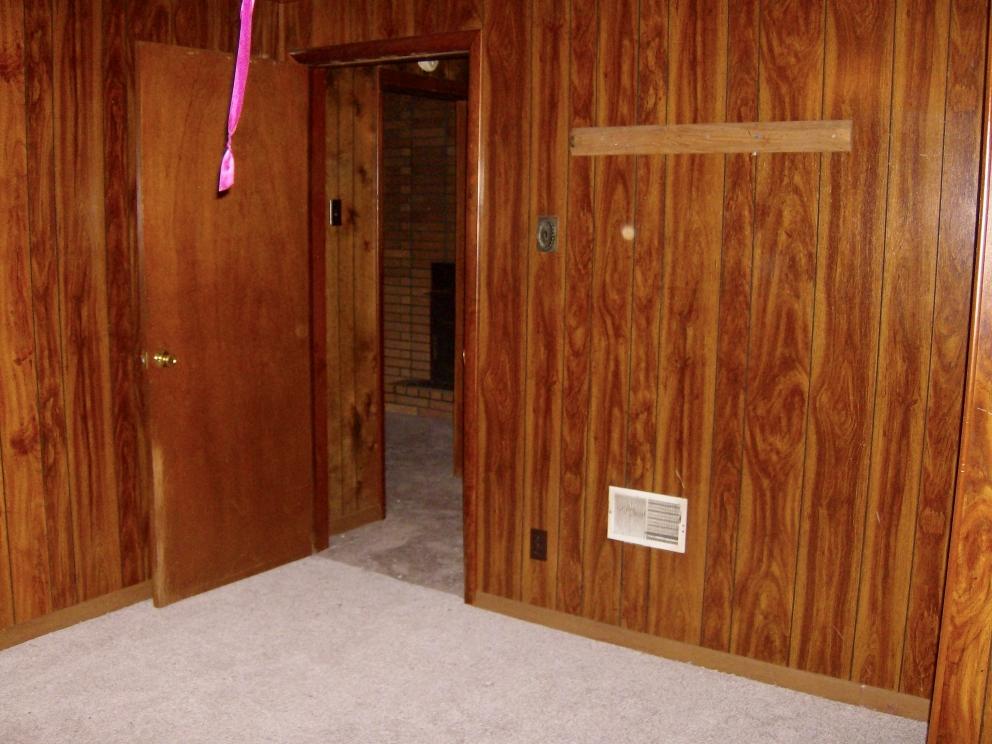 Image for 2 BR/1 BA Home on 1 Acre in Tazewell, VA—-Sells to the Highest Bidder!!—-ONLINE ONLY BIDDING