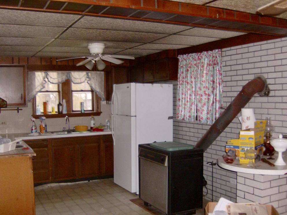 Image for 2 BR/1 BA Home on 1 Acre in Tazewell, VA—-Sells to the Highest Bidder!!—-ONLINE ONLY BIDDING