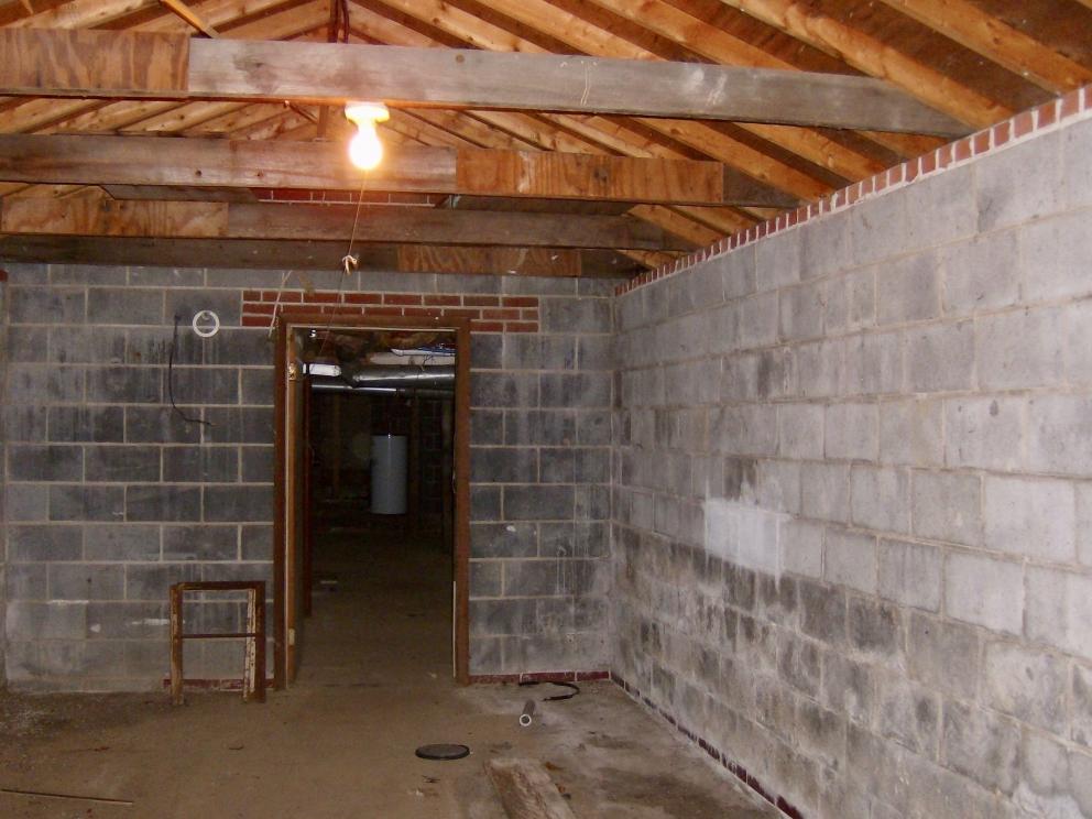 Image for 2 BR/1 BA Home on 1 Acre in Tazewell, VA—-Sells to the Highest Bidder!!—-ONLINE ONLY BIDDING