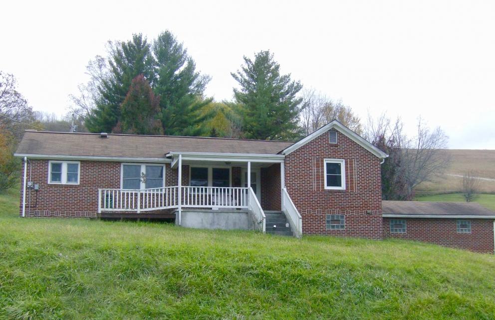 Image for 2 BR/1 BA Home on 1 Acre in Tazewell, VA—-Sells to the Highest Bidder!!—-ONLINE ONLY BIDDING