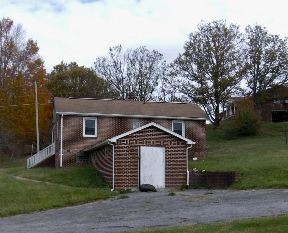 Image for 2 BR/1 BA Home on 1 Acre in Tazewell, VA—-Sells to the Highest Bidder!!—-ONLINE ONLY BIDDING