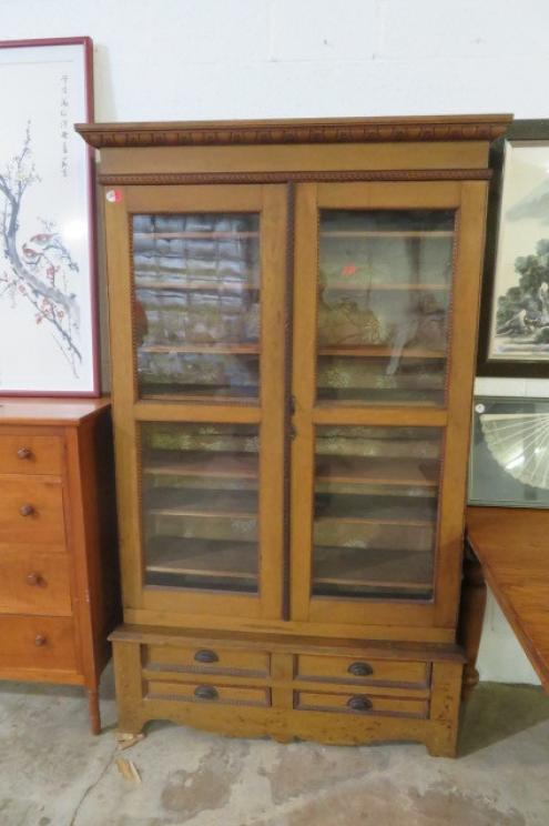 Image for Antique & Collectible Auction