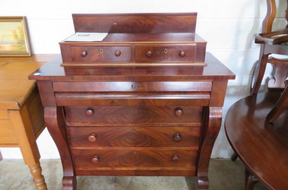 Image for Tremendous Mid-Week Auction