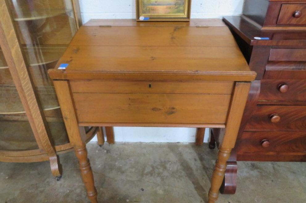 Image for Tremendous Mid-Week Auction