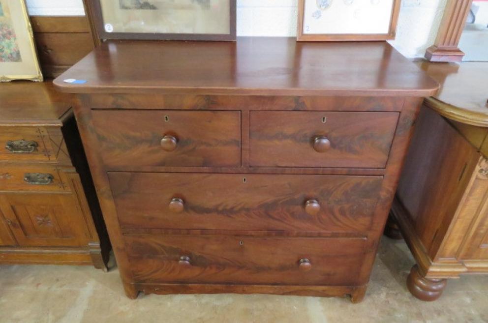 Image for Tremendous Mid-Week Auction