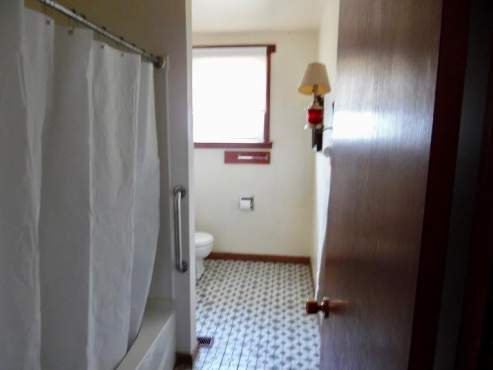 Image for 2 BR/1 BA Home w/30’ x 40’ Shop on 1.3 +/- Acres in Colonial Beach, VA—Sells to the Highest Bidder!