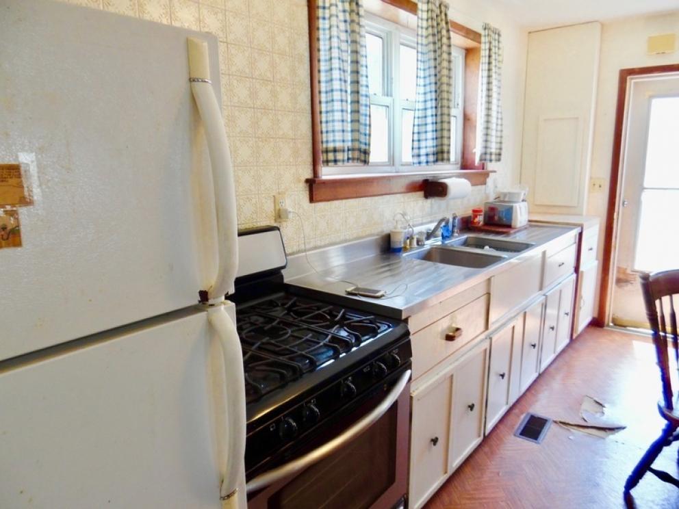 Image for 2 BR/1 BA Home w/30’ x 40’ Shop on 1.3 +/- Acres in Colonial Beach, VA—Sells to the Highest Bidder!