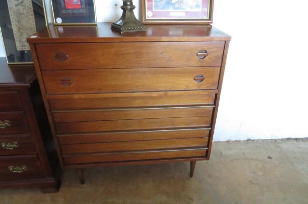 Image for Antiques and Collectibles