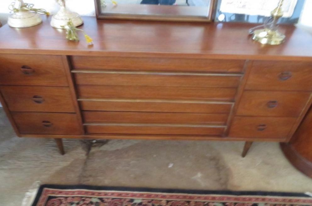 Image for Antiques and Collectibles