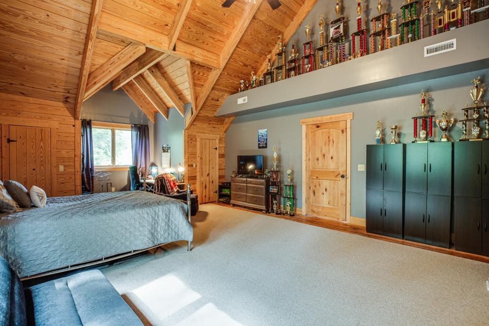 Image for Beautiful 3 BR/3.5 BA Custom Built Log Home w/Guest Cottage & 4 Stall Barn on 18.7 +/- Acres