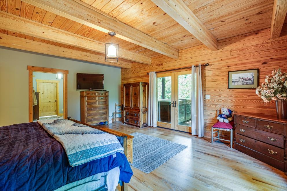 Image for Beautiful 3 BR/3.5 BA Custom Built Log Home w/Guest Cottage & 4 Stall Barn on 18.7 +/- Acres