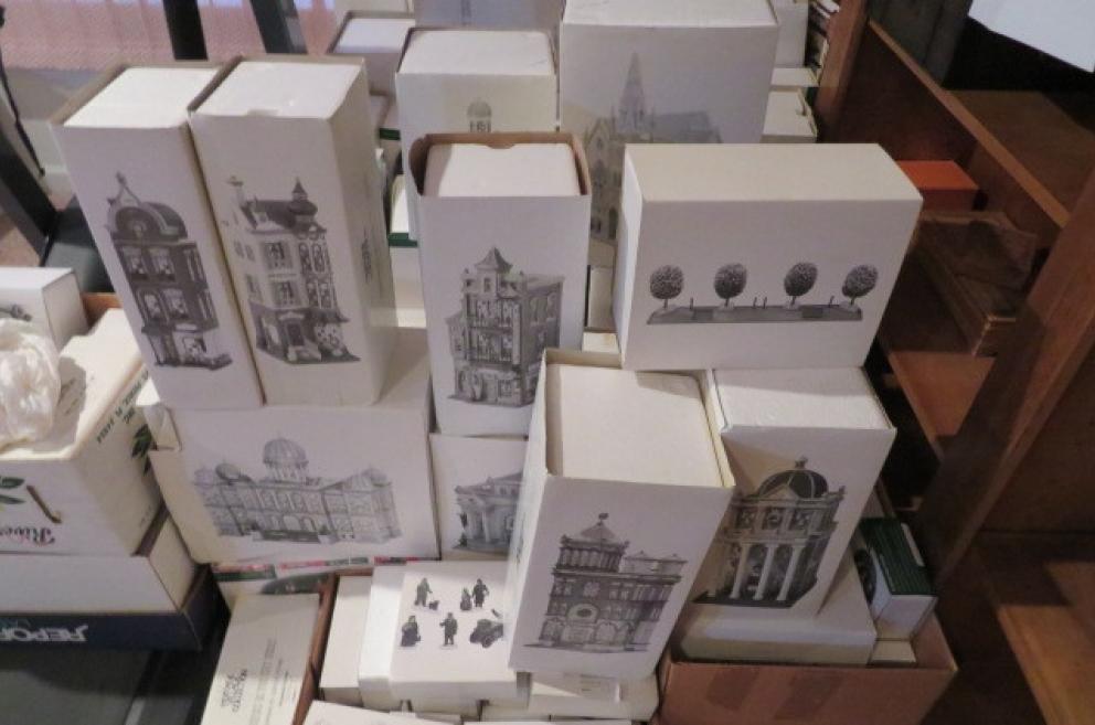 Image for Christmas Collectible Auction!