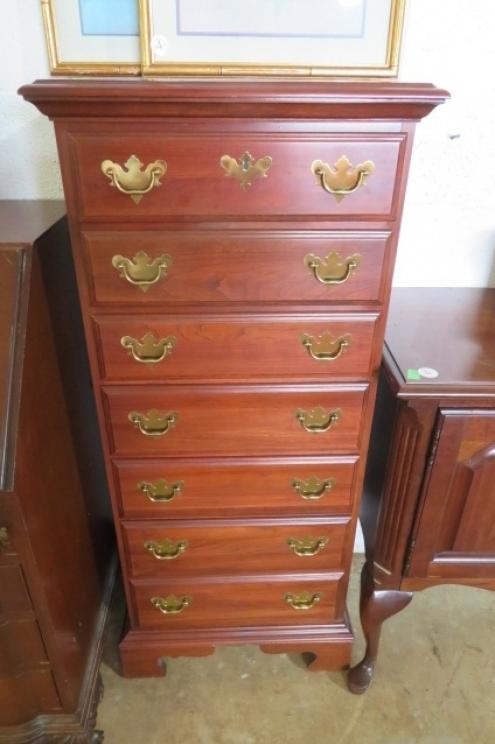 Image for Last Auction of the Year!